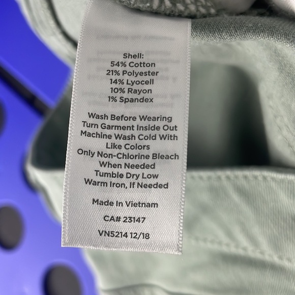 Talbots Flawless Size 8 Straight Crop Green Women's Jeans - Picture 8 of 11